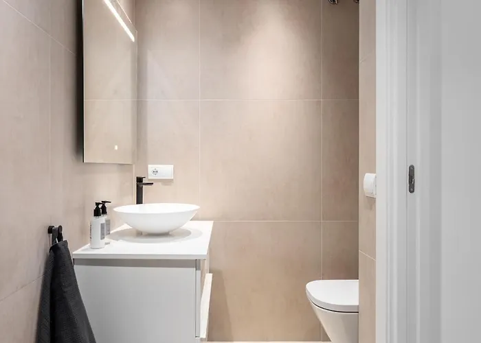 아파트 Fresh Renovated 2 Bed In Location Rdr236