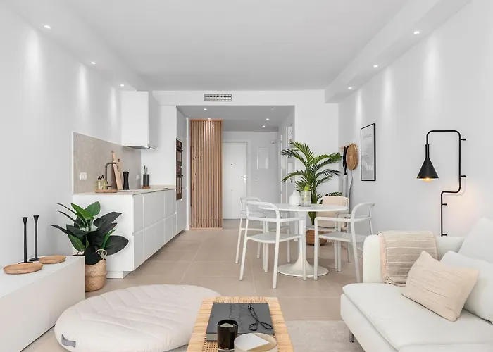 Fresh Renovated 2 Bed In Location Rdr236 마르베야