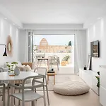 Fresh Renovated 2 Bed In Location Rdr236