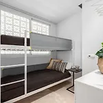 Apartment Fresh Renovated 2 Bed In Location Rdr236 *