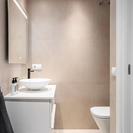 Appartement Fresh Renovated 2 Bed In Location Rdr236